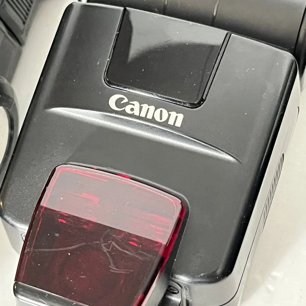Camera Flash Lot Nikon Canon Vivitar 35mm & Digital Cameras